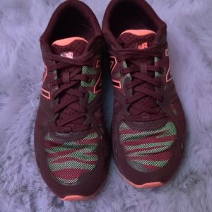 New Balance Glow in the dark W1400 running shoe